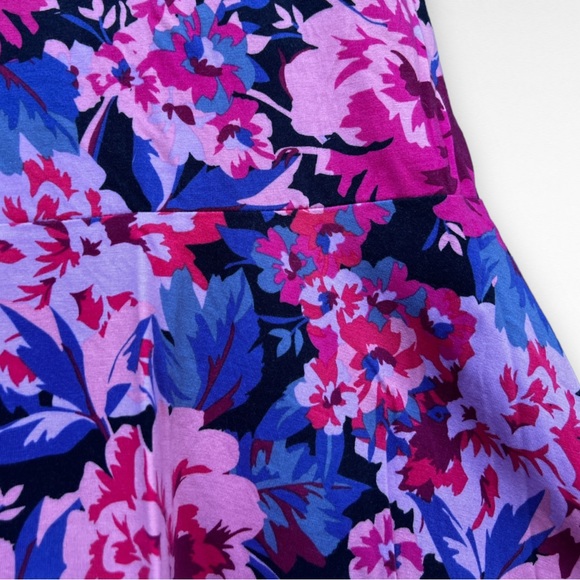 Isaac Mizrahi Live Peony Bouquet Print Mock Neck Peplum Top - Picture 6 of 11